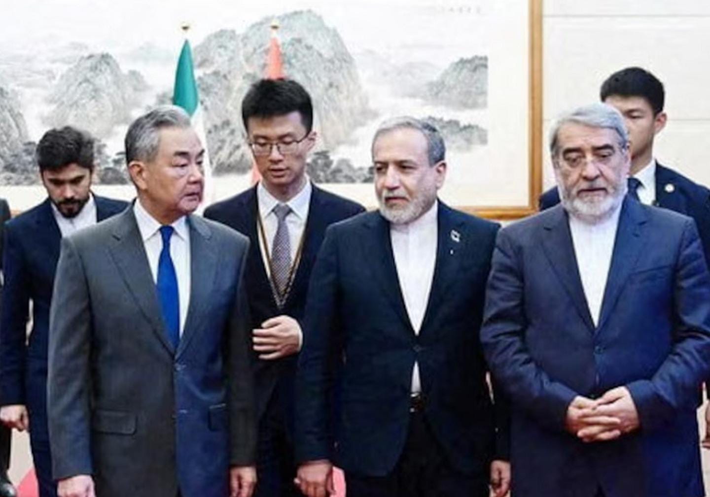بیجینګ : چین له ایران غوښتي چې د حوثیانو د بریدونو د کمولو لپاره اقدام وکړي