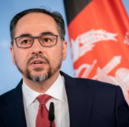 صلاح‌الدین رباني: طالبان له افغانستان سره د «غنیمت شوې ځمکې» په څېر چلند کوي