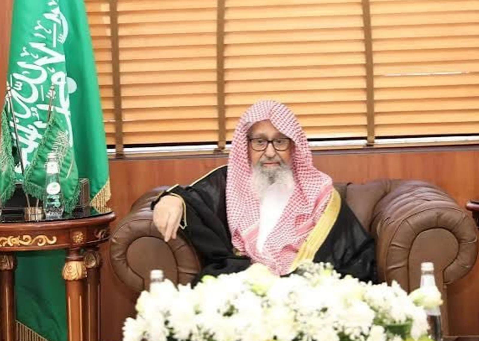 د سعودي مفتي اعظم: د هېواد د دفاع لپاره دې پوځیان د سرښندنې لپاره چمتو وي