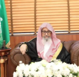 د سعودي مفتي اعظم: د هېواد د دفاع لپاره دې پوځیان د سرښندنې لپاره چمتو وي