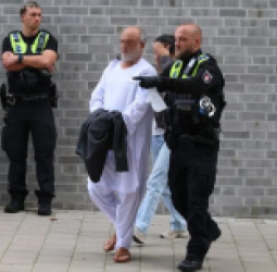 برلین : په جرمني کې افغان وګړي خپله مېرمن وژلې او پولیسو ته یې ځان سپارلی